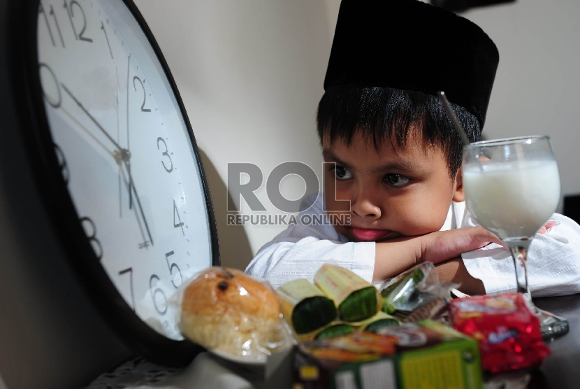 Puasa Syawal. Puasa enam hari di bulan Syawal pahalanya setara dengan puasa selama satu tahun. Foto: Republika.