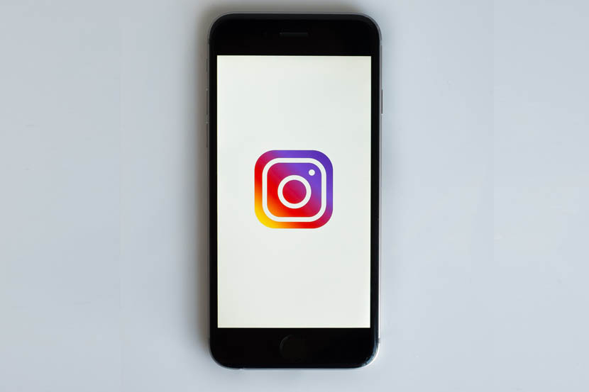 Logo Instagram di Smartphone alias HP