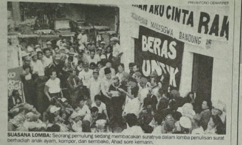 Ketika pemerintah mencanangkan Gerakan Cinta Rupiah di saat krisis moneter 1998, PMB mencanangkan Gerakan Aku Cinta Rakyat dengan kegiatan lomba menulis surat untuk presiden dan lomba balap becak (foto: repro republika).