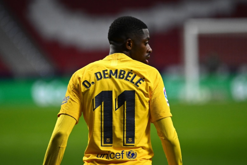 Winger Barcelona, Ousmane Dembele, sempat digosipkan mengalami cidera. (Twitter/BarcaUniversal)