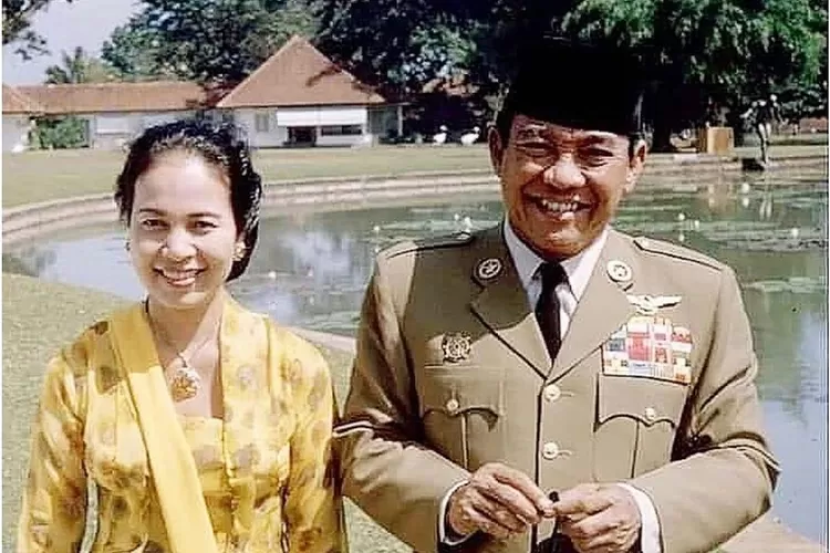 Hartini dan Soekarno.