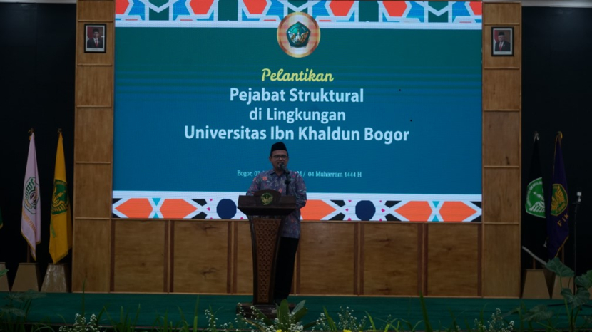 Rektor UIKA Bogor Prof HE Mujahidin memberi sambutan. Foto : dok
