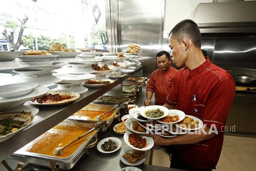  Gus Dur menyukai nasi padang. Presiden ketiga RI, Gus Dur menjadikan nasi padang sebagai salah satu makanan favoritnya. Foto: IST.