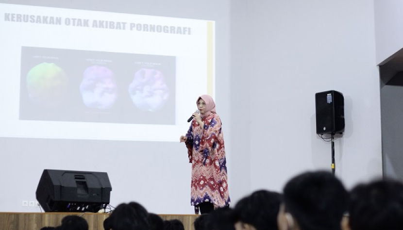 Dosen Psikologi Universitas Muhammadiyah Bandung (UM Bandung) Dr Irianti Usman MA (Dok Promosi & PMB UM Bandung) 