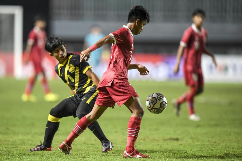 Timnas U-17 Malaysia menekuk Indonesia 5-1, Ahad (9/10/2022). Foto: ANTARA/M Risyal Hidayat