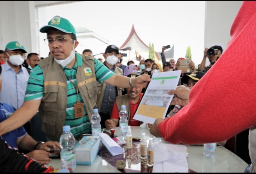 Tim Unand yang terjun ke lokasi bencana gempa Pasaman Barat, Sumatera Barat terdiri dari  tim dokter, Pusat Tanggap Bencana dari Fakultas Keperawatan dan Kesmas, serta tim Pusat Studi Bencana (PSB). 