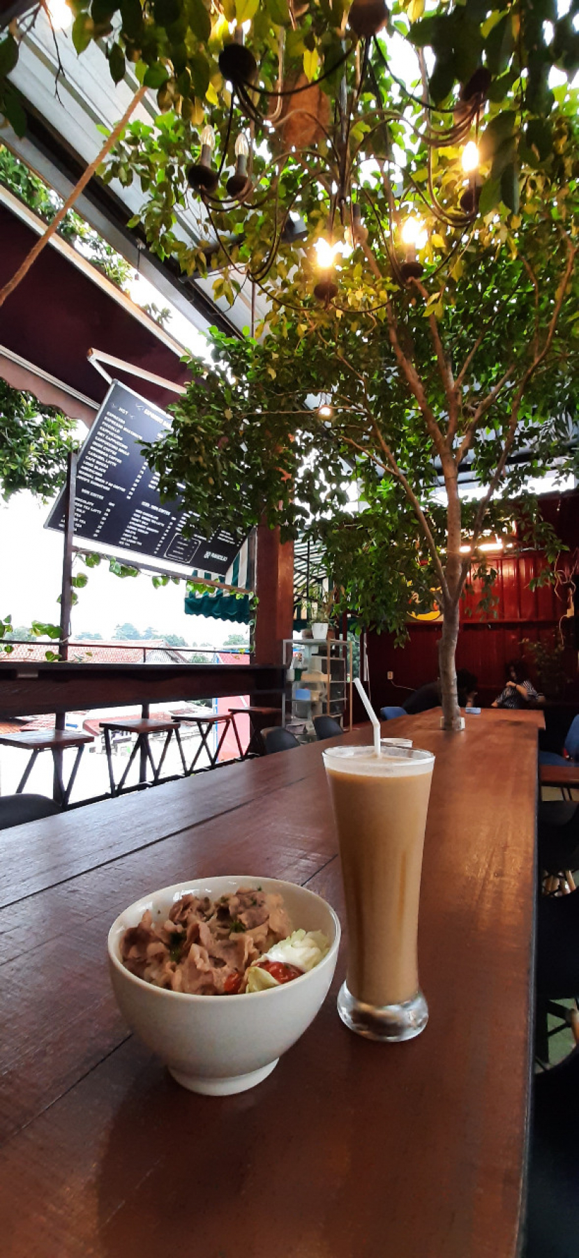  Joco Coffee, kedai kopi bernuansa Bali di dekat Ragunan, Jakarta Selatan