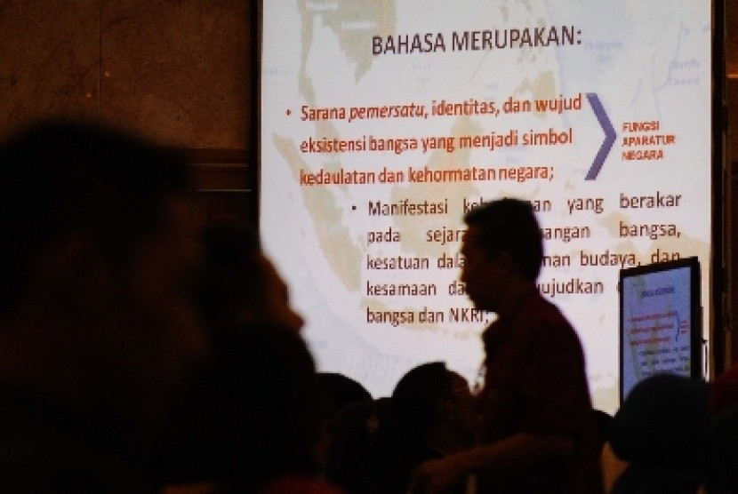 Badan Pengembangan dan Pembinaan Bahasa Kementerian Pendidikan, Kebudayaan, Riset, dan Teknologi (Kemendikbudristek) menggelar Kongres Bahasa Indonesia (KBI) XII. (Republika/Tahta Aidilla)
