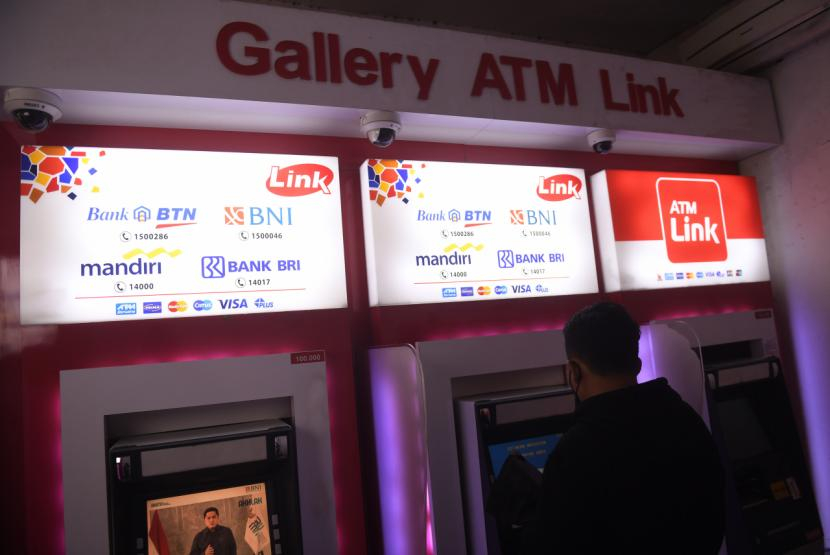 Bank Indonesia (BI) meluncurkan BI FAST untuk mempermudah layanan pembayaran digital real time.