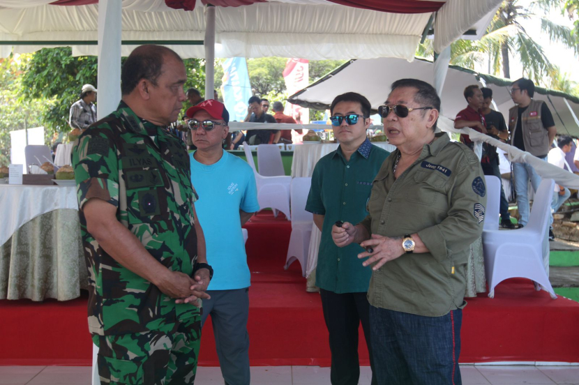 Founder Yayasan JHL Merah Putih Kasih (JHL Foundation) Jerry Hermawan Lo (kanan). (Foto: JHL Foundation)