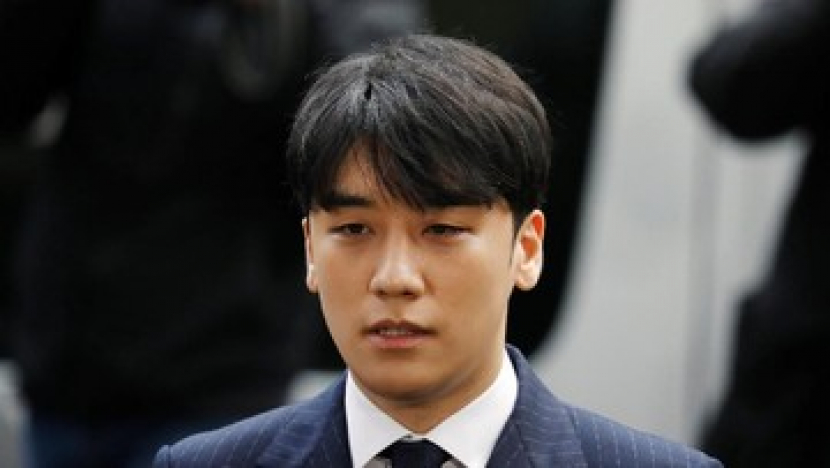 Mantan anggota Bigbang Seungri atau Lee Seung Hyun telah diputus hukuman 1,5 tahun penjara dari Mahkamah Agung Korea Selatan