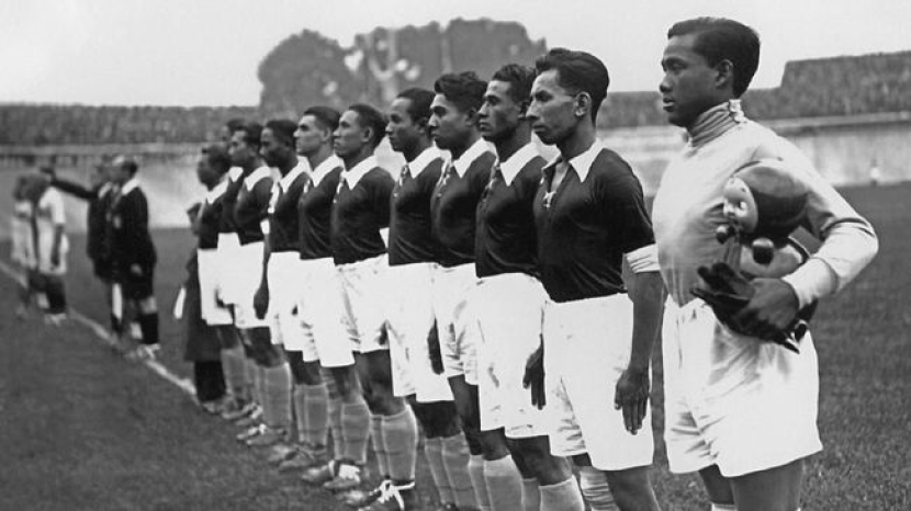  Timnas Hindia Belanda di Piala Dunia 1938. Indonesia yang masih bernama Hindia Belanda lolos ke putaran final Piala Dunia 1938 di Prancis. Foto: IST.