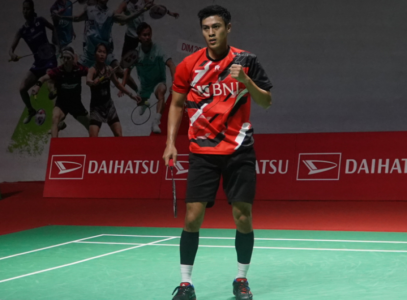 17 wakil Indonesia lolos ke babak kedua Indonesia Masters 2023. Dua laga di antaranya mempertemukan sesama pemain Indonesia. Salah satunya Shesar Hiren Rhustavito yang akan melawan Jonatan Christie.