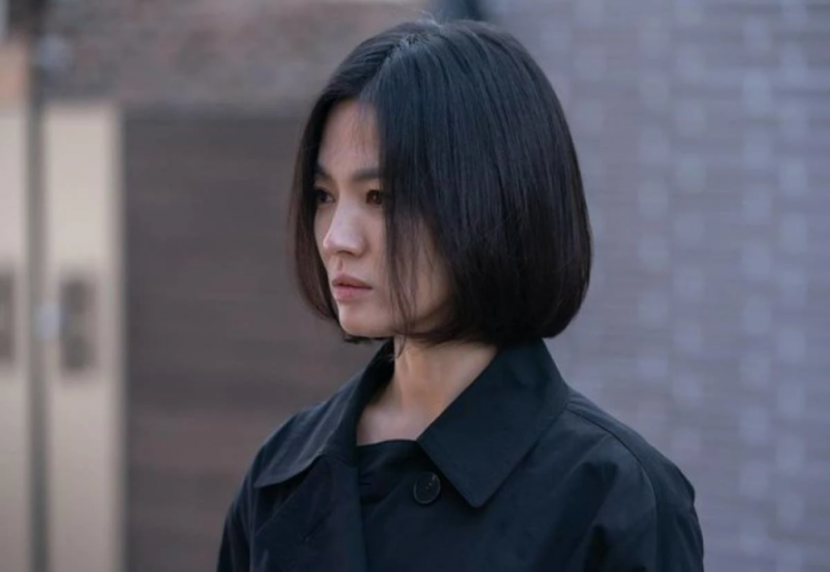 Song Hye-Kyo berperan menjadi Moon Dong-Geun di drama 