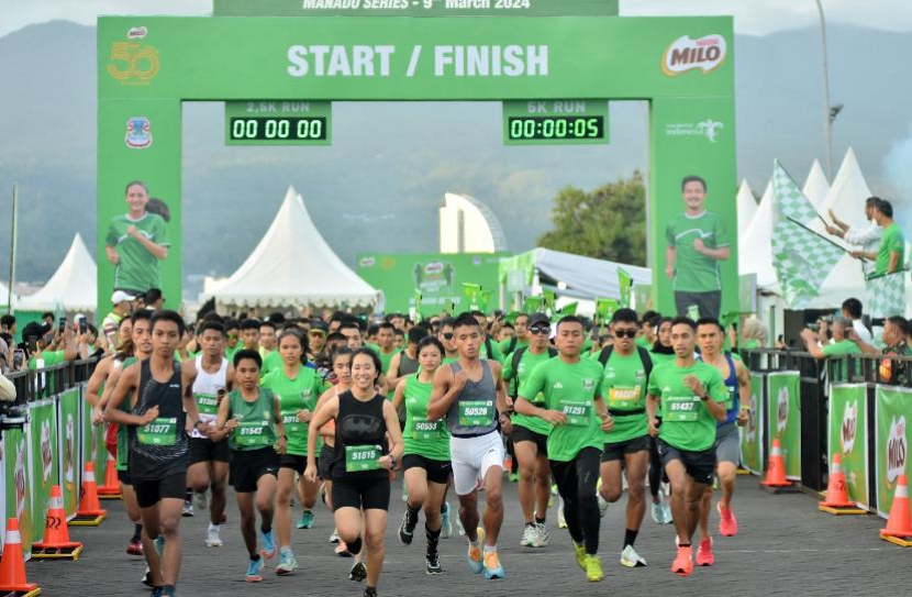  Sebanyak 2.011 pelari turut berlomba pada dua kategori, yaitu 5K dan Family Run 2,5K pada Milo Activ Indonesia Race 2024 seri ketiga di Kota Manado, Sabtu (9/3/2024). (Foto: Milo Activ) 