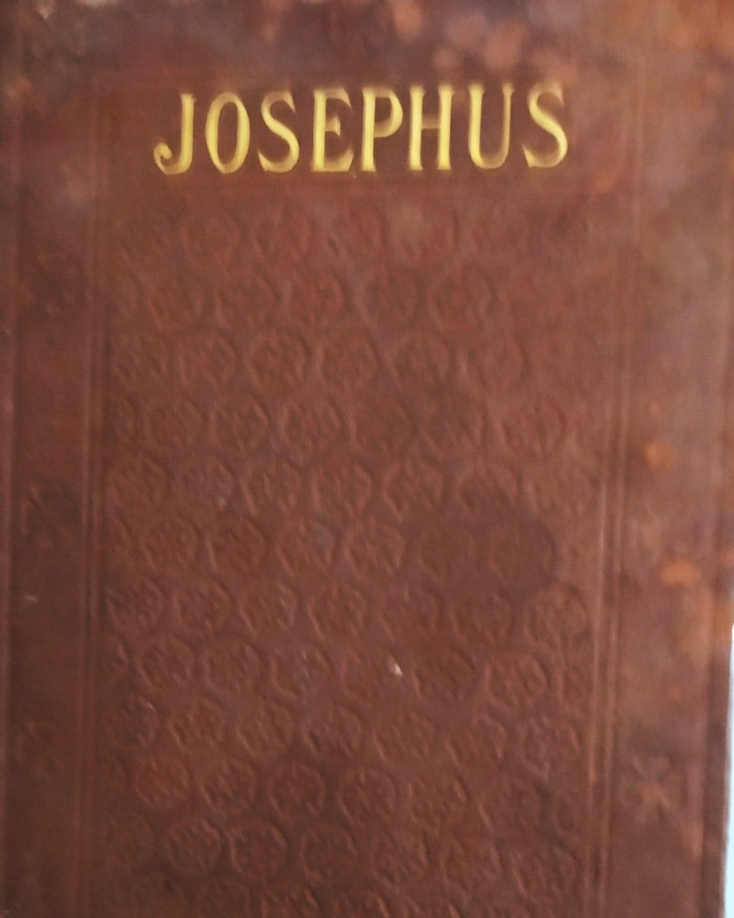 Foto cover buku Josephus I M. Buku pertama di dunia tentang sejarah. Berikut Geographia oleh Claudius Ptelomeus tahub 161 M.