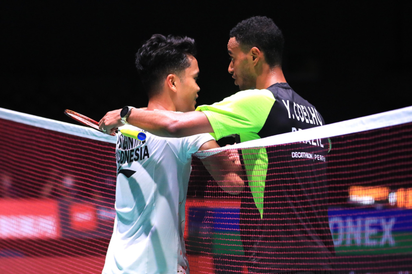 Dua pemain tunggal putra Indonesia, Anthony Sinisuka Ginting dan Jonatan Christie melangkah ke babak kedua Kejuaraan Dunia 2022.