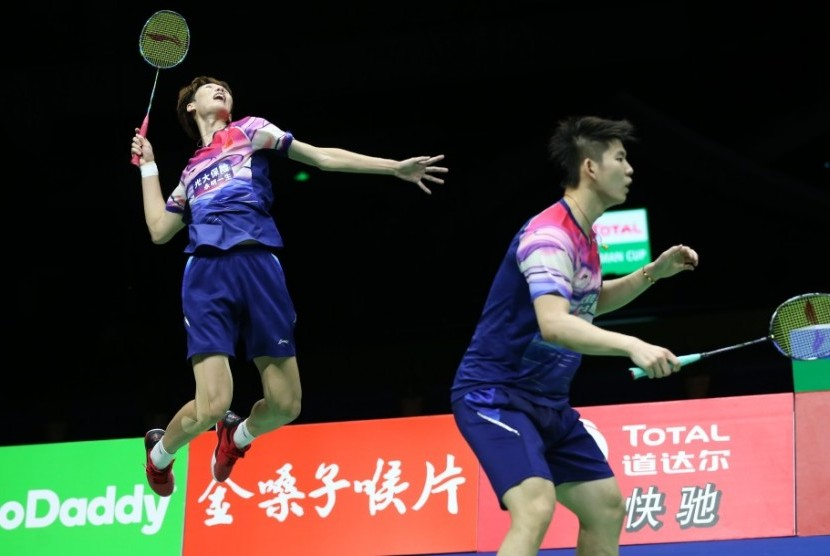 Dua ganda putra top Cina, Li Junhui/Liu Yuchen (di foto) dan He Jiting/Tan Qiang dijatuhi sanksi karena mengatur pertandingan di Fuzhou Cina Terbuka 2018.