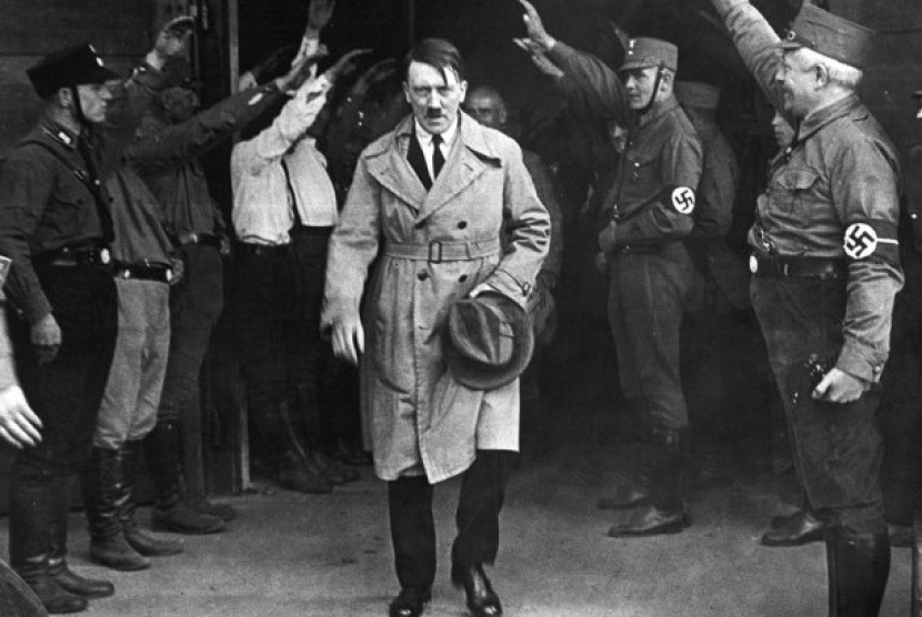 Pemimpin Nazi Jerman Adolf Hitler. On This Day: 30 April 1945, Sang Fuhrer Nazi<a href=