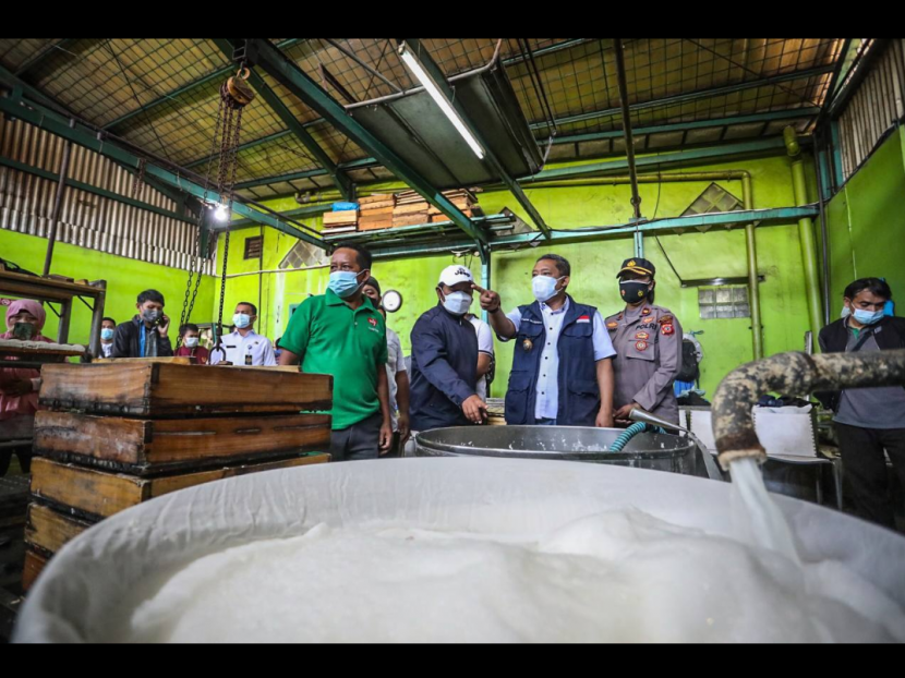 Plt Wali Kota Bandung meninjauk Pabrik Tahu NJ