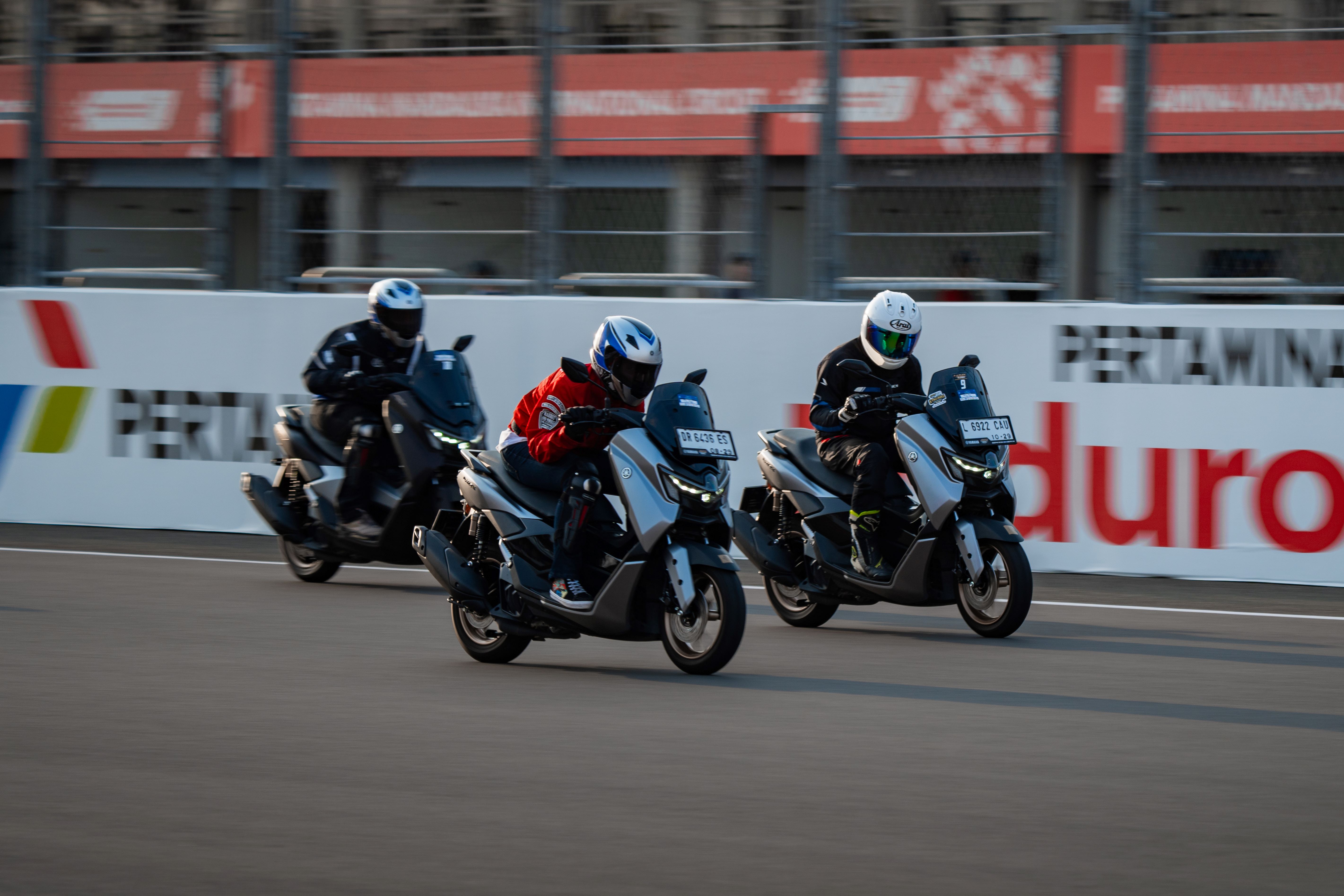 Jajal Sensasi TURBO Yamaha NMAX di Sirkuit Mandalika