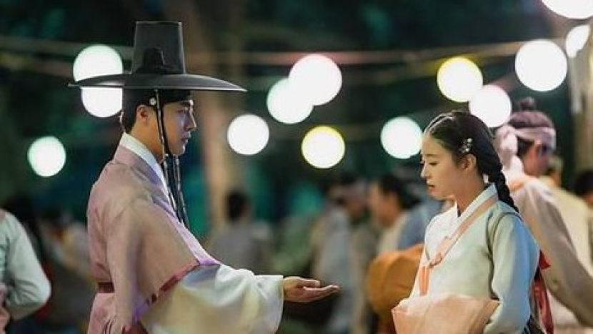 Ini Adegan Favorit Lee Se Young dan Bae In Hyuk di Drakor The Story of Park's Marriage Contract. (Viu)