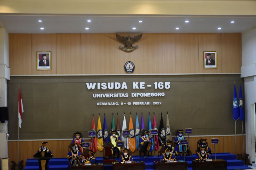 Universitas Diponegoro  menggelar Upacara Wisuda ke-165 pada Rabu (9/2/2022). Foto :undip