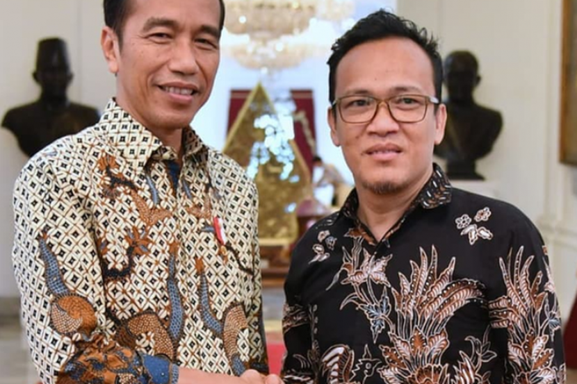 Presiden Joko Widodo (Jokowi) bersama Ketua Relawan Jokowi Mania (Joman) Immanuel Ebenezer.