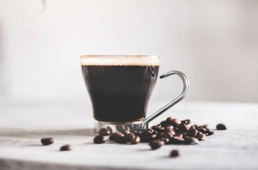 Secangkir kopi hitam (ilustrasi)