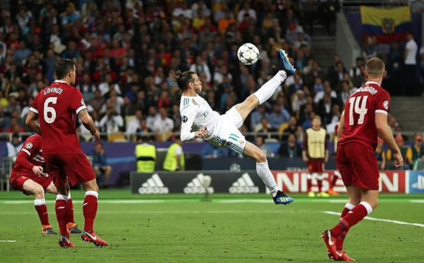 Gareth Bale mencetak gol salto saat<a href=