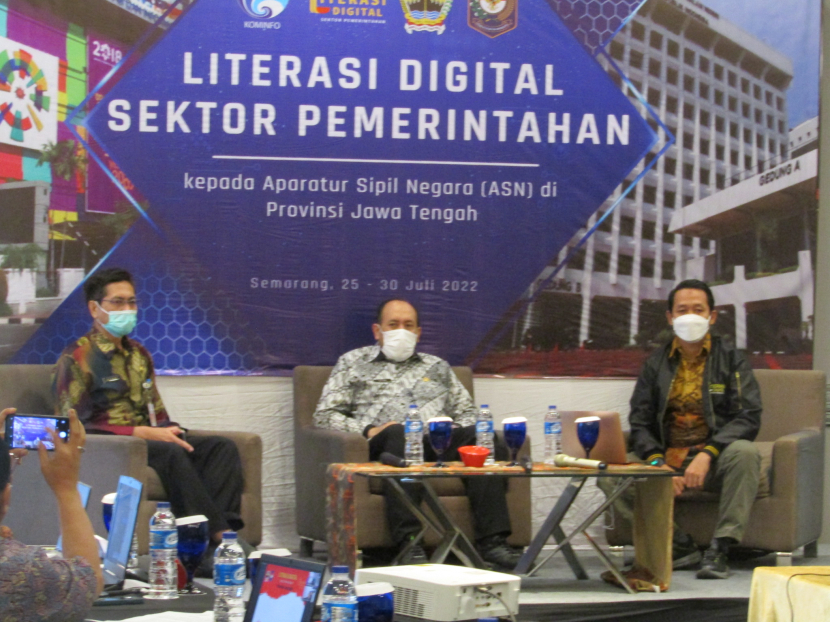 Pelatihan literasi digital bagi ASN se-Jawa Tengah.