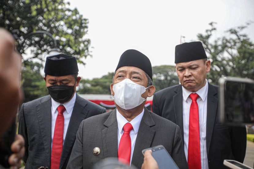 Wali Kota Bandung Yana Mulyana Menanggapi larangam Bukber