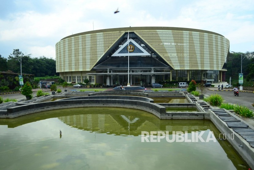 Universitas Padjadjaran (Unpad) menambah 16 guru besar baru dari berbagai disiplin ilmu. Ilustrasi. Foto : republika