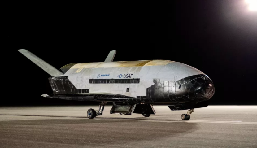 X-37B setelah mendarat di Kennedy Space Center NASA pada 12 November. Gambar: Boeing/US Space Force