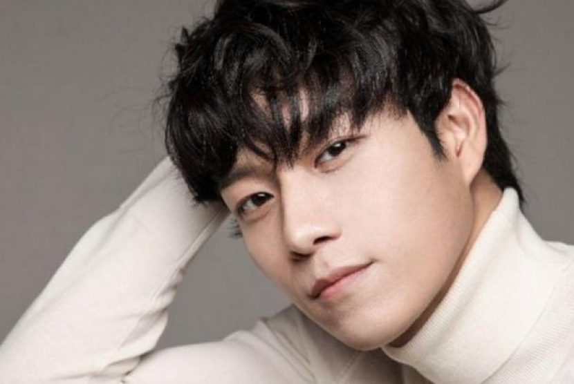 Aktor dan penyanyi Korea Selatan Kang Dong Won. Foto: Soompi