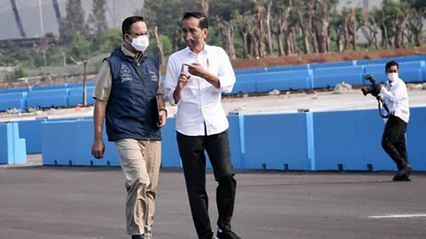 Jokowi dan Anies kala meninjau persiapan sirkuit formula E pada akhir April lalu. (ilustrasi)