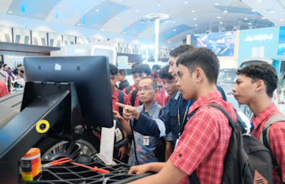 Edukasi Generasi Muda Bersama Komunitas Otomotif
