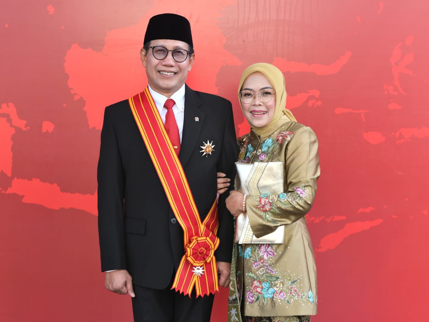 Kemendes Terima Tanda Kehormatan Bintang Mahaputra Adipradana
