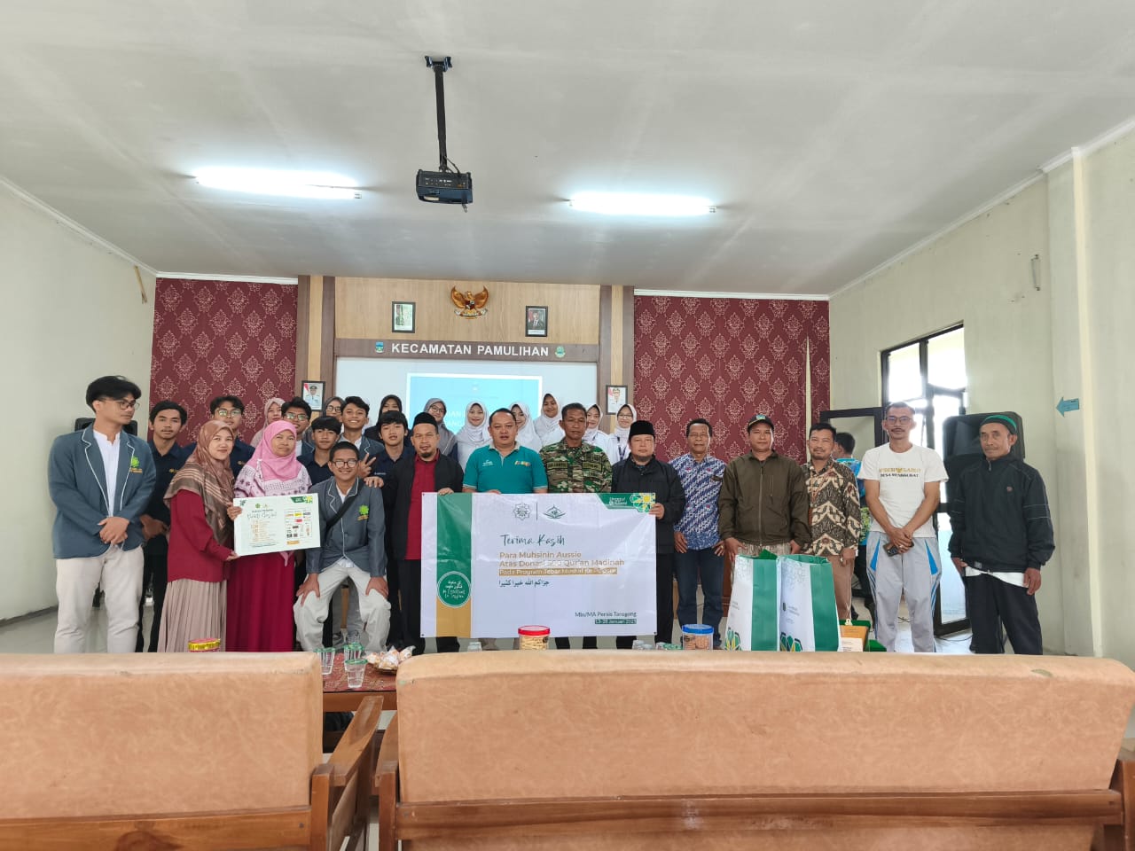 Persis Tarogong High School Students Conduct Extensive Community Service in Garut