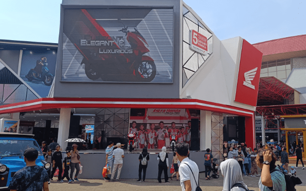 sepeda motor honda