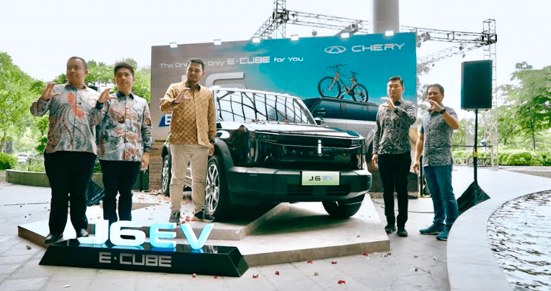 chery j6