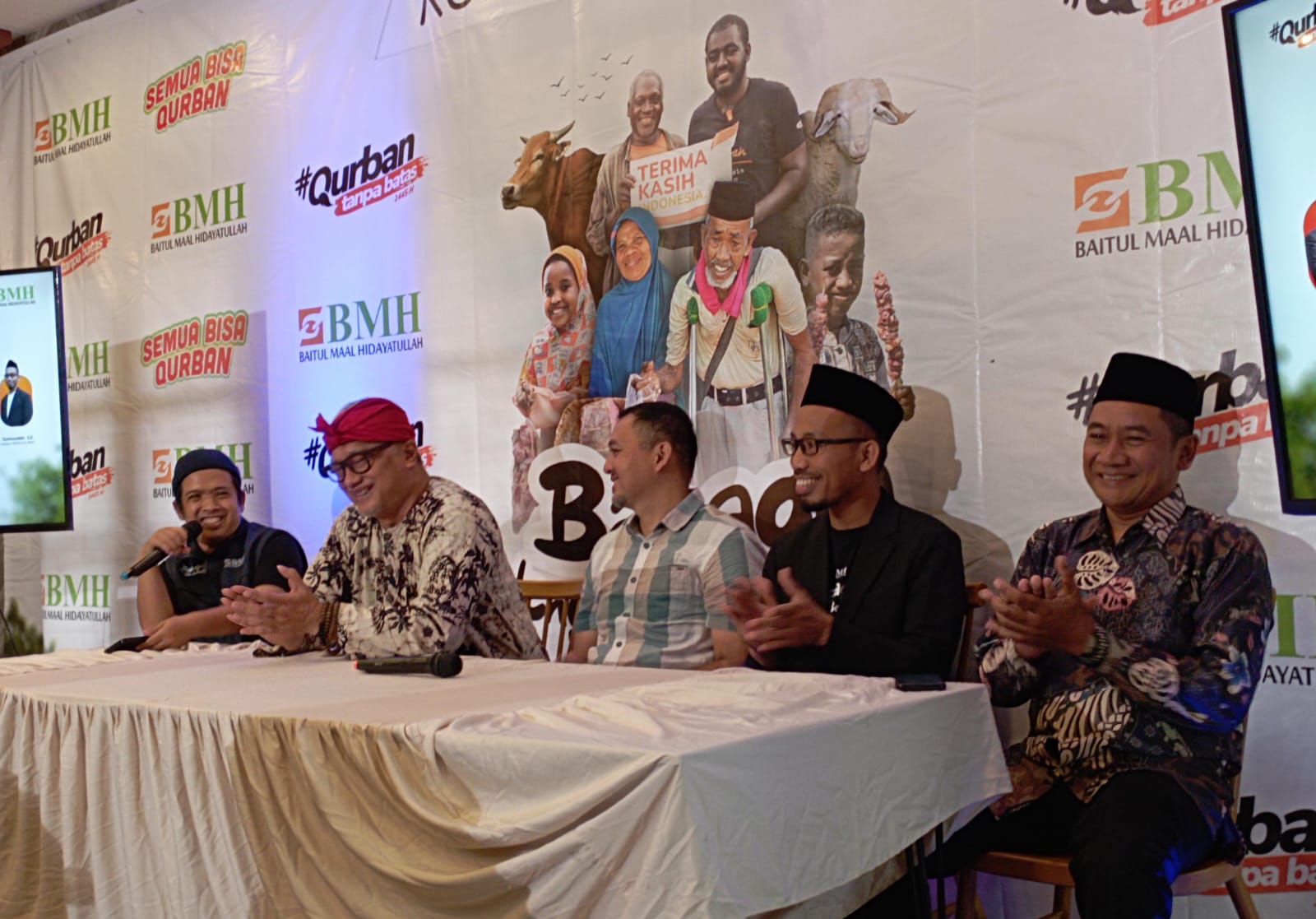 Tebar Qurban BMH 1445 Bahagia Dengan BerqurbanBerbagi Kepedulian Sosial