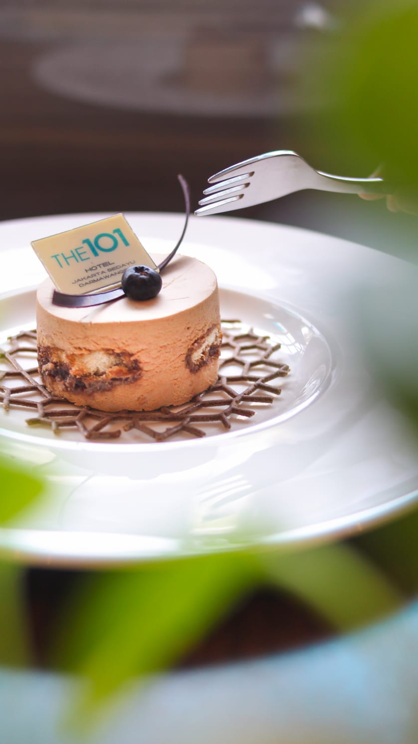 Nikmati Kopi Tubruk Tiramisu ala THE 1O1 Jakarta Sedayu Darmawangsa