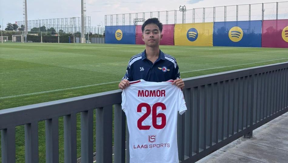 Miroslav Fernando Momor sebagai bagian dari Spain Soccer Academy (SSA) Sevilla di Spanyol. (Istimewa)