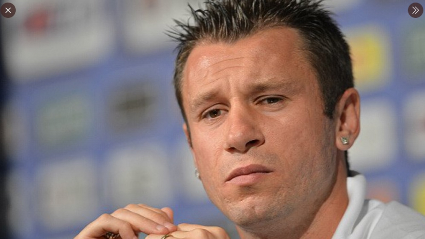 Antonio Cassano mengkritik Real Madrid yang tampil buruk musim ini. (Twitter/@BarcaWorldwide)