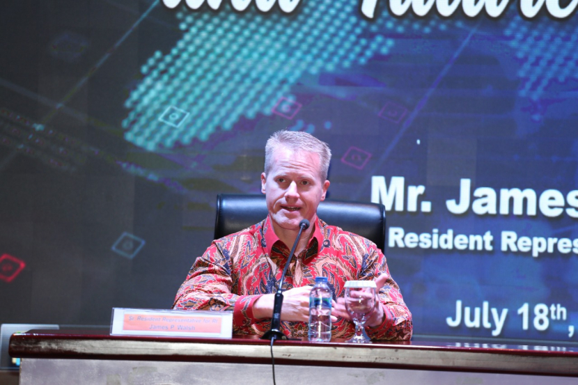 IMF Senior Resident Representative for Indonesia, James P Walsh.