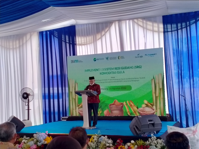 BUMN Holding ID Food merealisasikan implementasi Sistem Resi Gudang (SRG) komoditas gula pertama di Indonesia. Realisasi ini secara terpusat dilaksanakan di Pabrik Gula (PG) Krebet, Kabupaten Malang, Jawa Timur, Jumat (26/8/2022). Wilda Fizriyani 