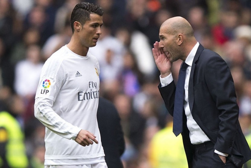 Cristiano Ronaldo dan Zidane saat di Real Madrid. Sumber: republika.co.id