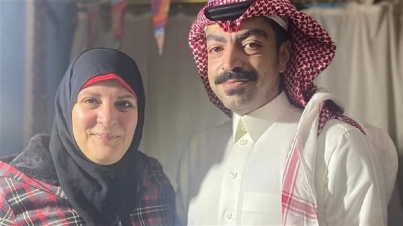 Abeer Hanafi dari Mesir akhirnya bertemu kembali dengan putranya dari Arab Saudi Turki Khaled Al Sunaid (36 tahun) setelah berpisah 30 tahun. Bak di Film, Ibu dan Anak Bersatu Kembali di Mesir Setelah Terpisah 30 Tahun. Foto: Arab News