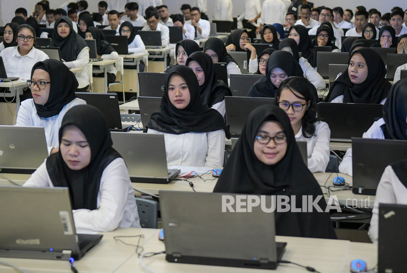 Badan Kepegawaian Negara (BKN) akan segera membuka pendaftaran CPNS 2023. Ilustrasi. Foto : dok republika